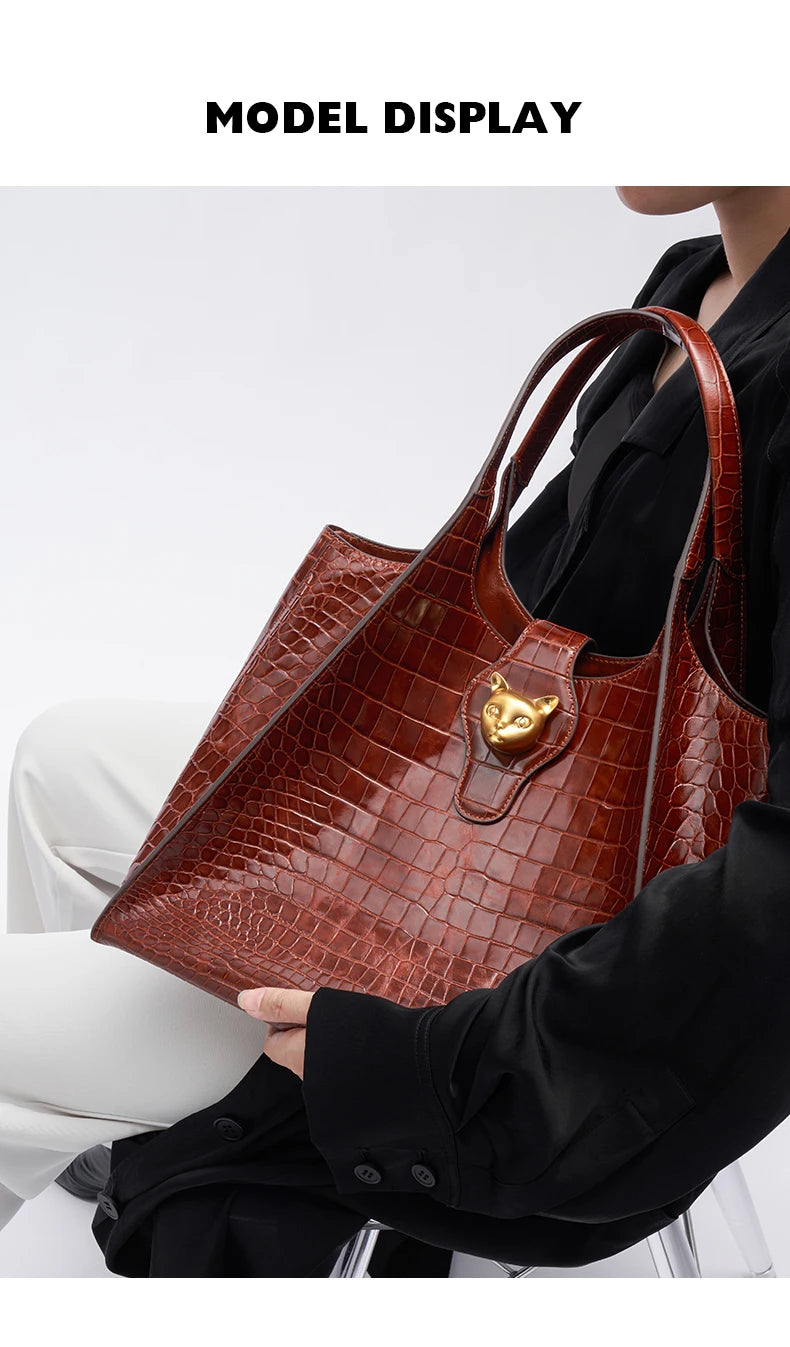 Crocodile Pattern Genuine Leather Messenger Bag