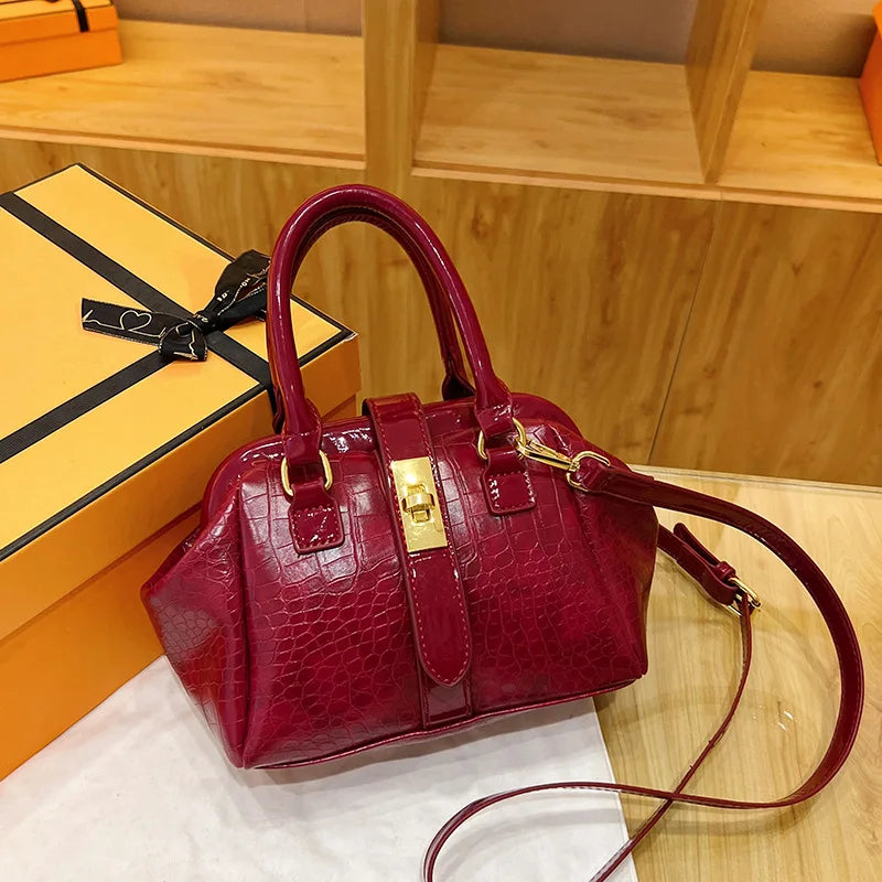 The New Fashion Handbag 2025 – Casual Leather Bag for Women