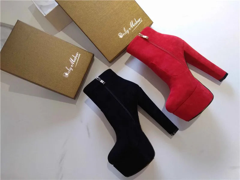 Onlymaker Women’s Round Toe Platform Ankle Boots – 15cm Chunky High Heels