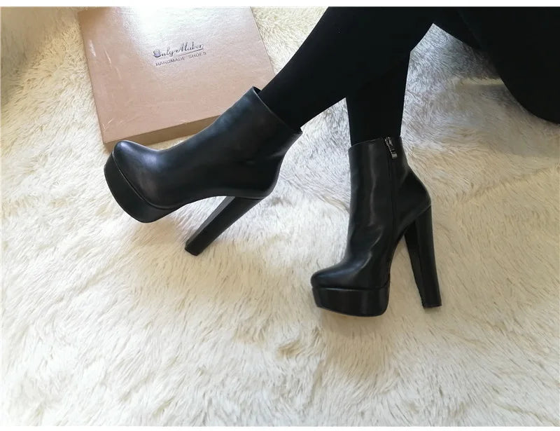 Onlymaker Women’s Round Toe Platform Ankle Boots – 15cm Chunky High Heels