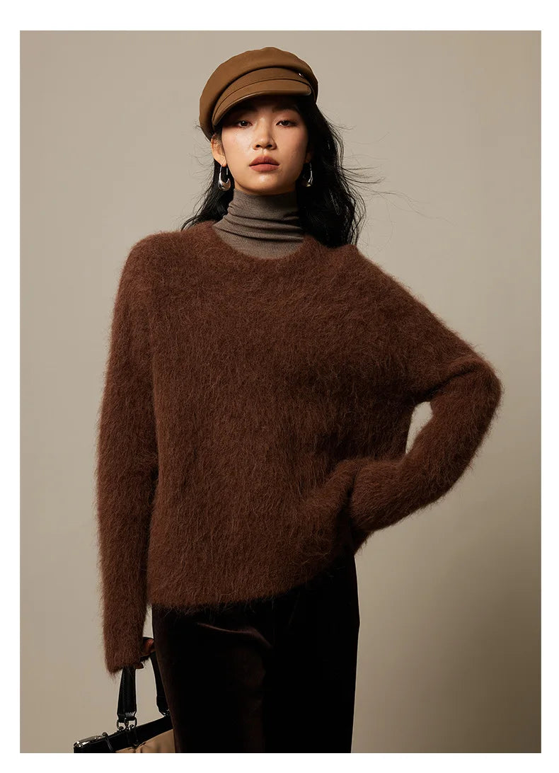 Warm Alpaca Pullover for Women – Fall/Winter 2025