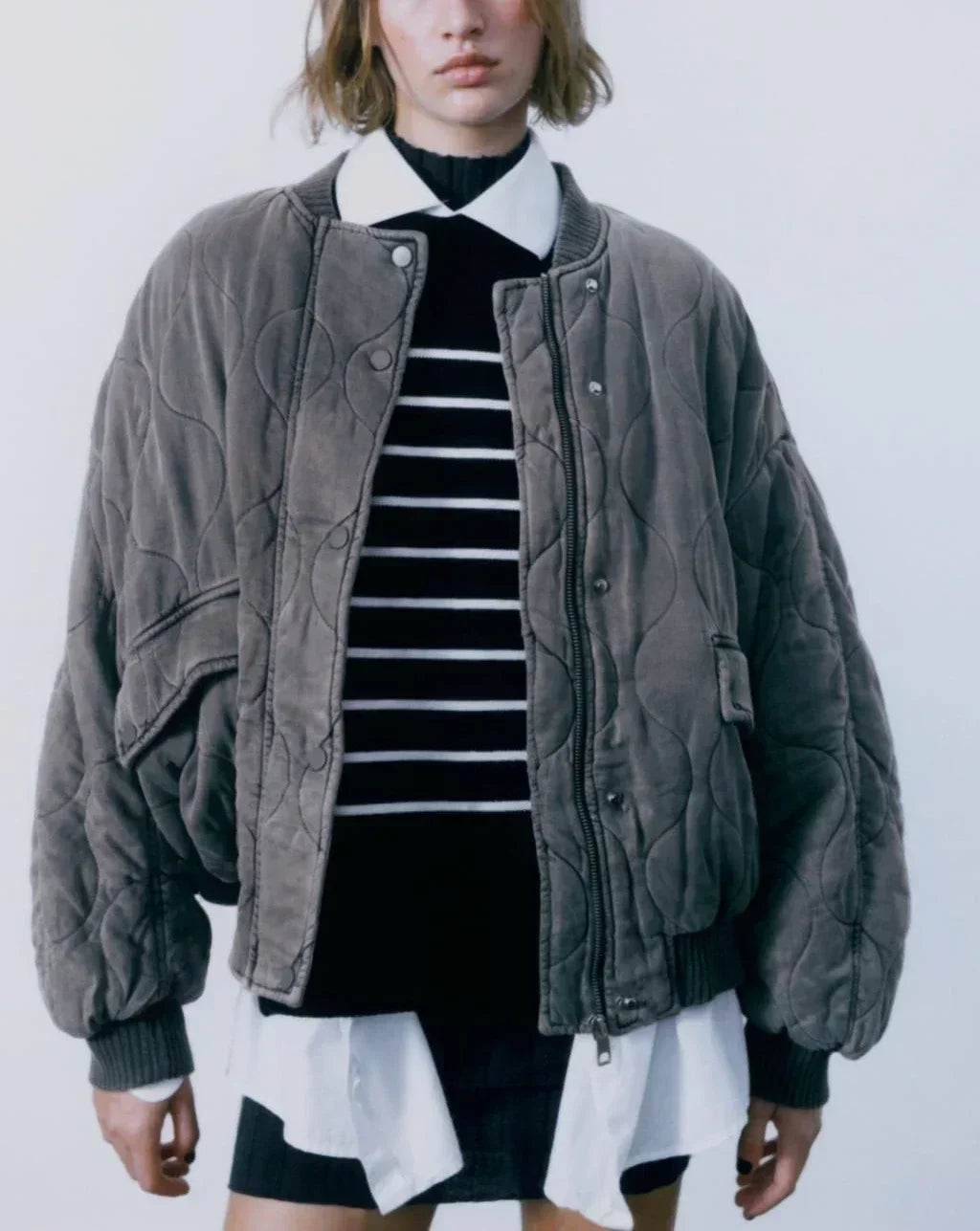 Bomber Jacket – Loose Fit Zip-Up Coat with Flap Pockets for Fall & Winter