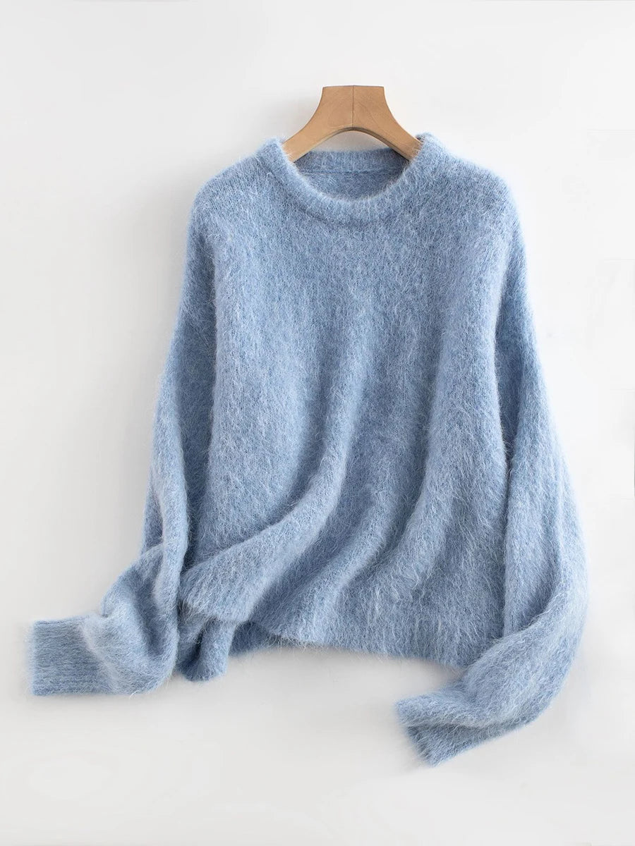 Warm Alpaca Pullover for Women – Fall/Winter 2025