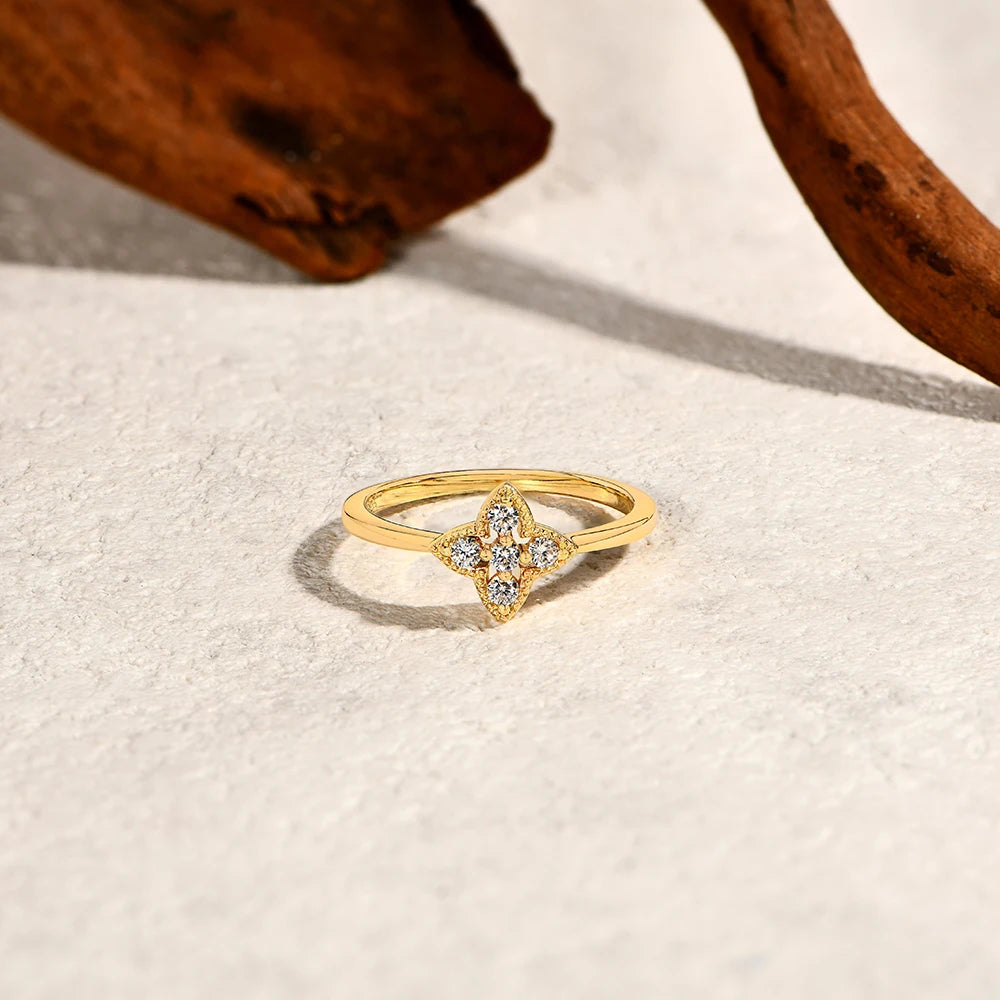 ATTAGEMS Women’s Moissanite Ring – 18K Gold Plated S925 Silver