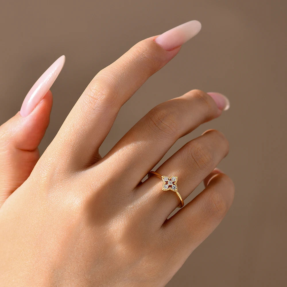 ATTAGEMS Women’s Moissanite Ring – 18K Gold Plated S925 Silver