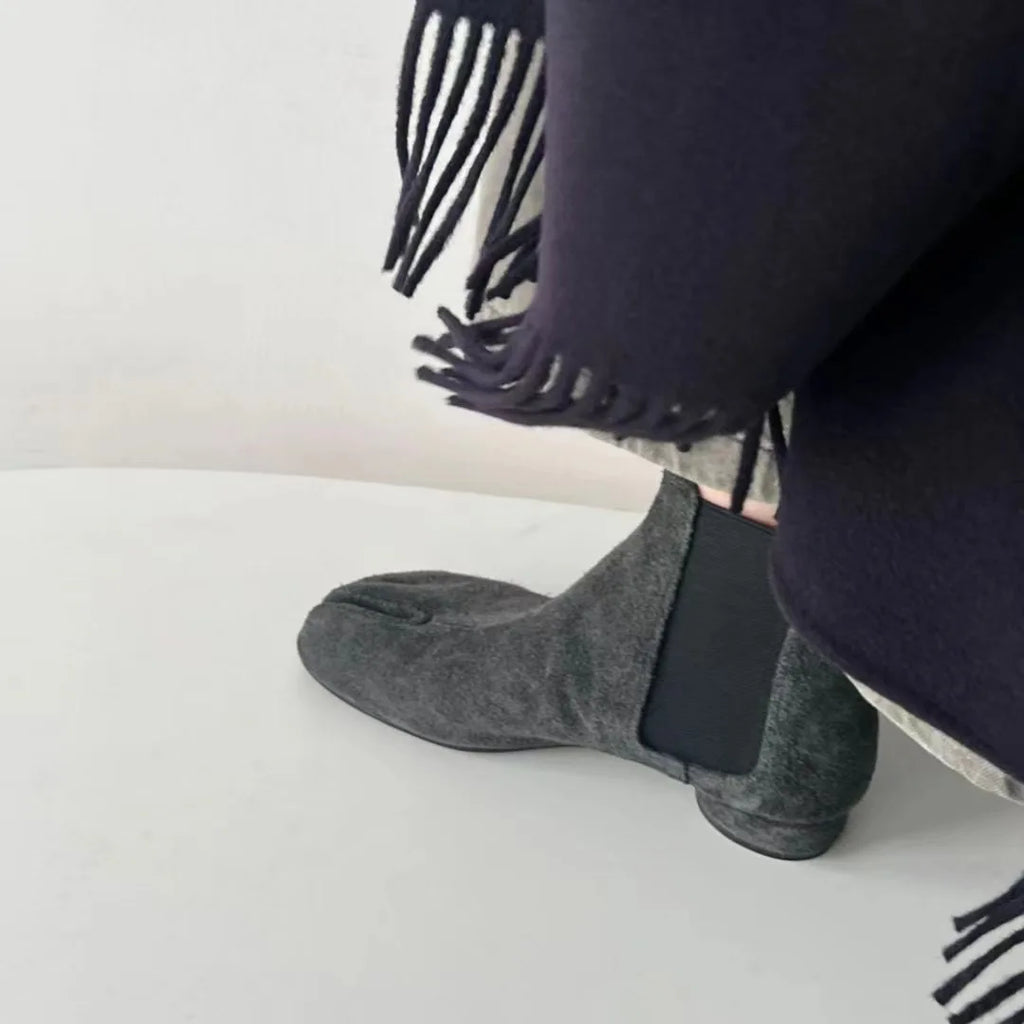 Gray Retro Tabi Toe Nubuck Ankle Boots – Chunky Low Heel Vintage Style