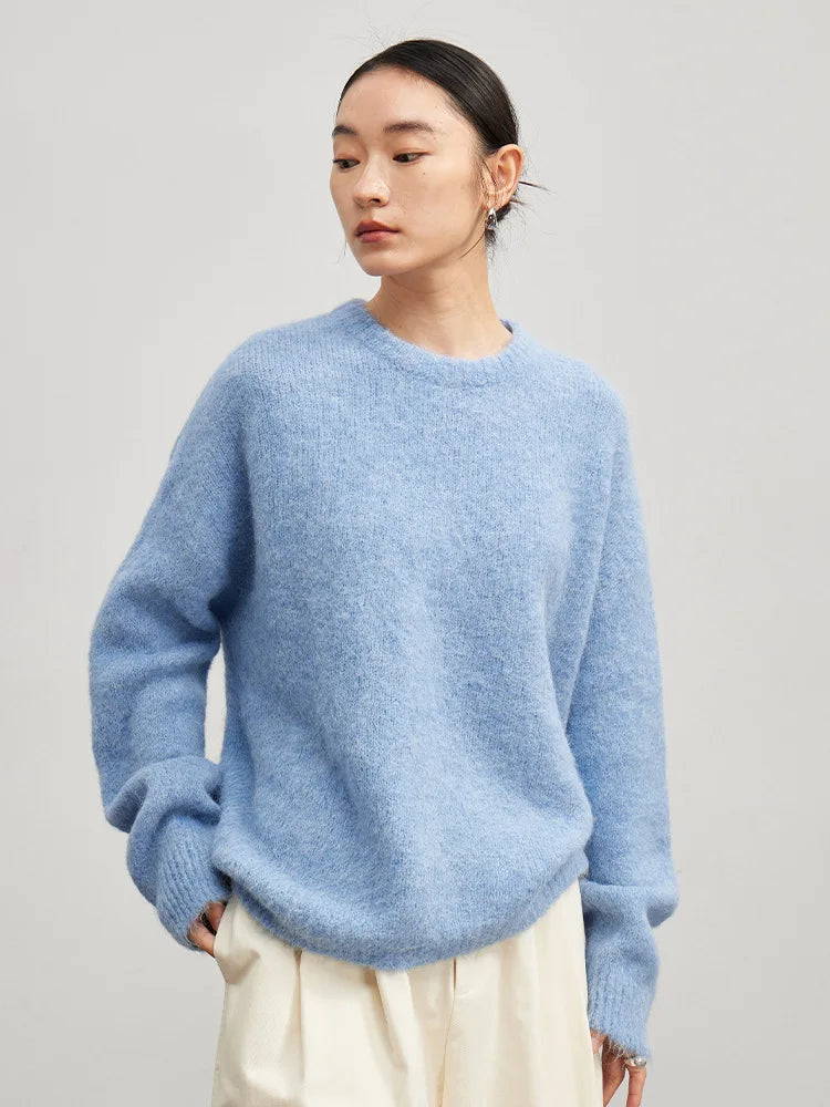 Warm Alpaca Pullover for Women – Fall/Winter 2025