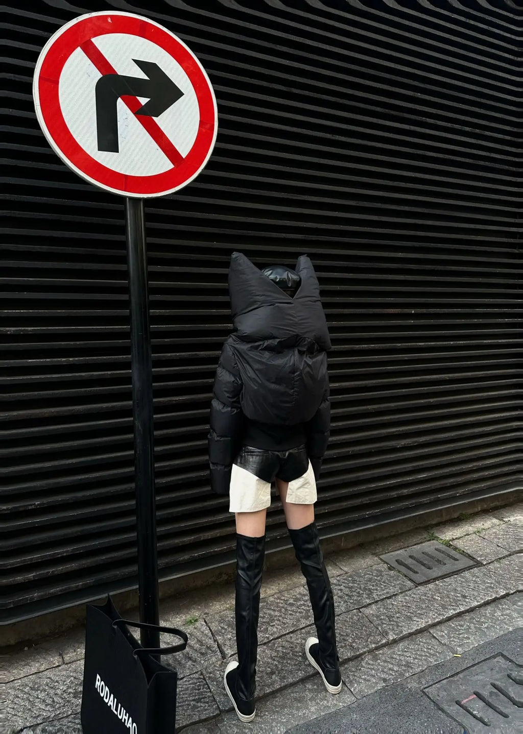 HKSH Asymmetrical Short Down Jacket – Stand Collar Dark Style Winter Coat for Women