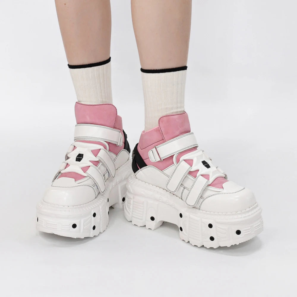 Pink Style Women’s Knee-High Boots – Lace-Up Platform Heel with Metal Detail