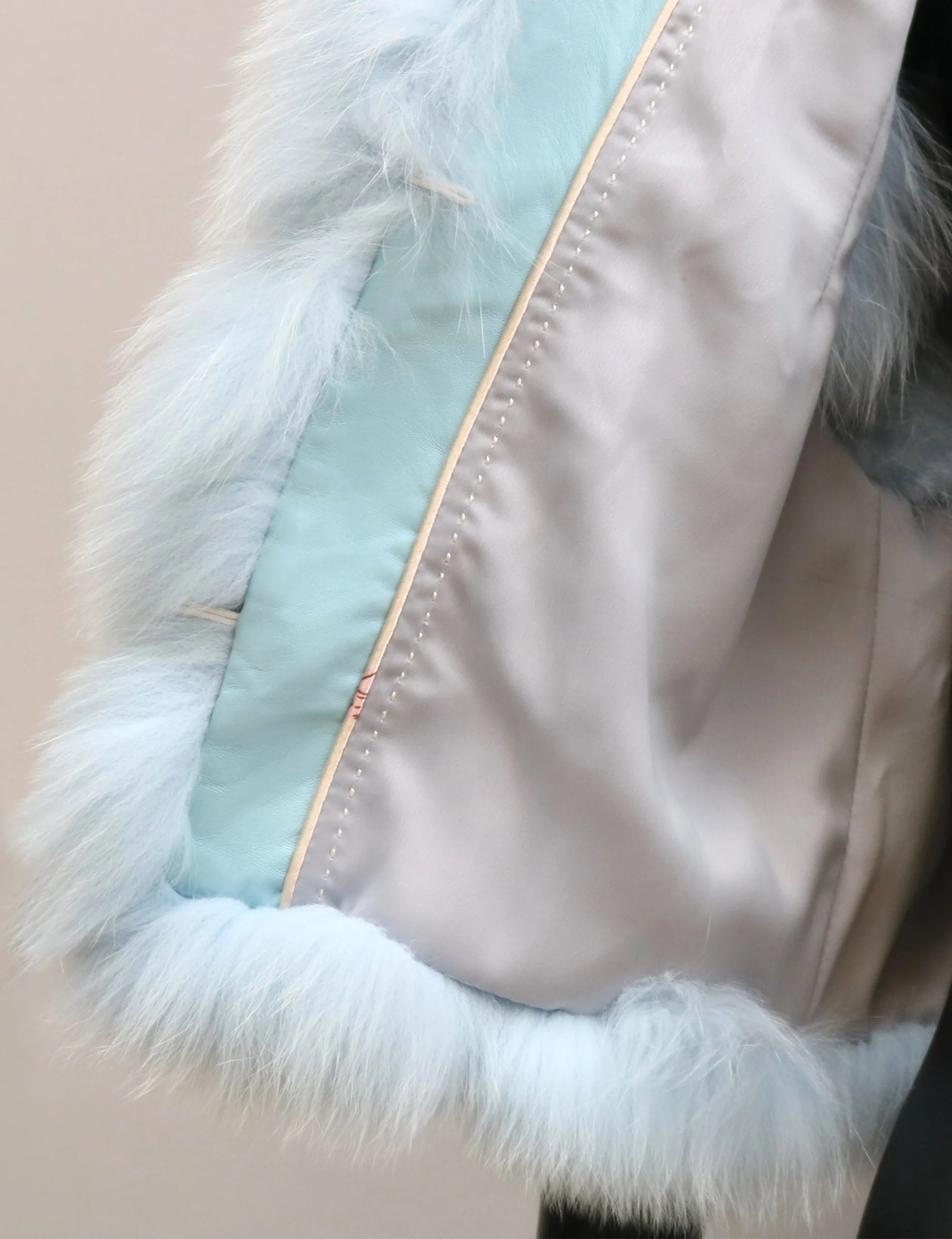 Real Silver Fox Fur Vest – Hooded Genuine Leather Sleeveless Jacket for Women