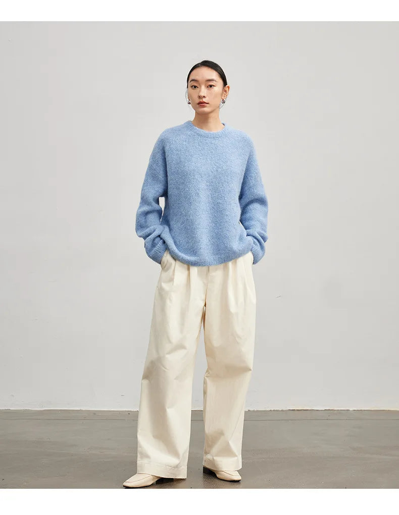 Warm Alpaca Pullover for Women – Fall/Winter 2025