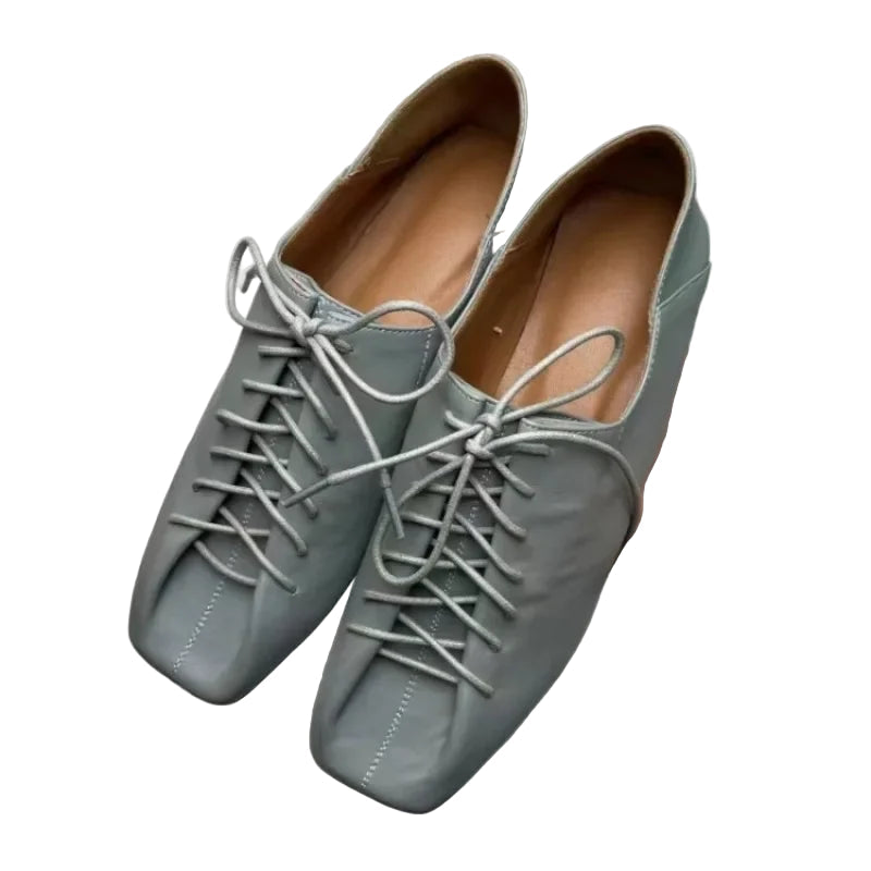 French Retro Pleated Cross-Tie Flats – Spring/Summer 2024